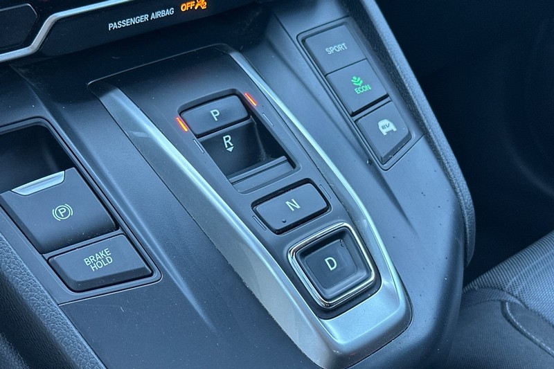 Honda CR-V Hybrid Vehicle Full-screen Gallery Image 32