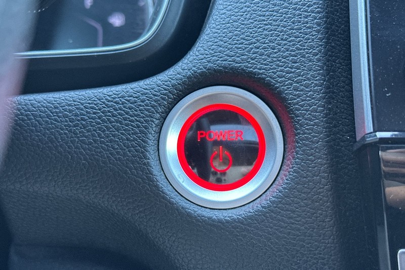 Honda CR-V Hybrid Vehicle Full-screen Gallery Image 33