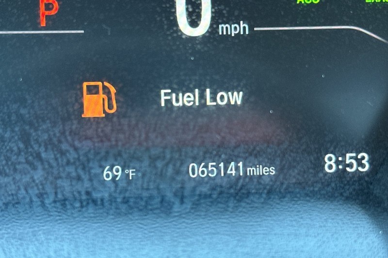 Honda CR-V Hybrid Vehicle Full-screen Gallery Image 39