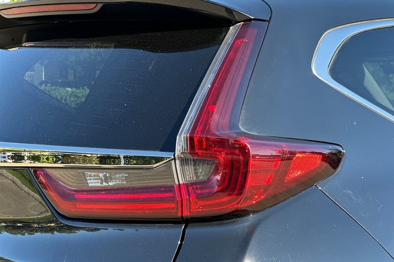 Honda CR-V Hybrid Vehicle Full-screen Gallery Image 48