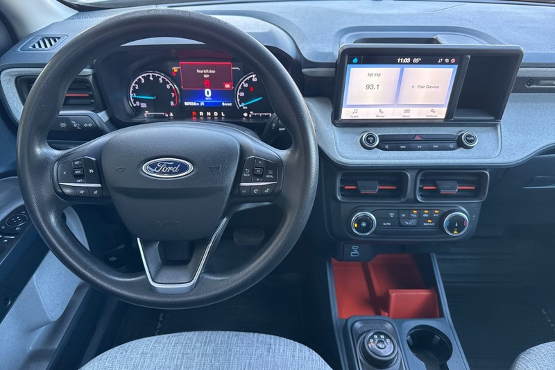 Ford Maverick Vehicle Full-screen Gallery Image 16