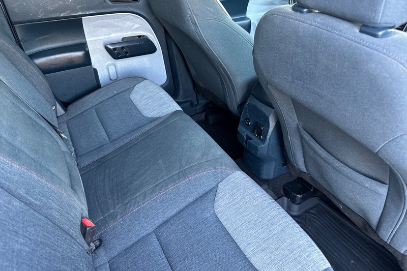 Ford Maverick Vehicle Full-screen Gallery Image 17