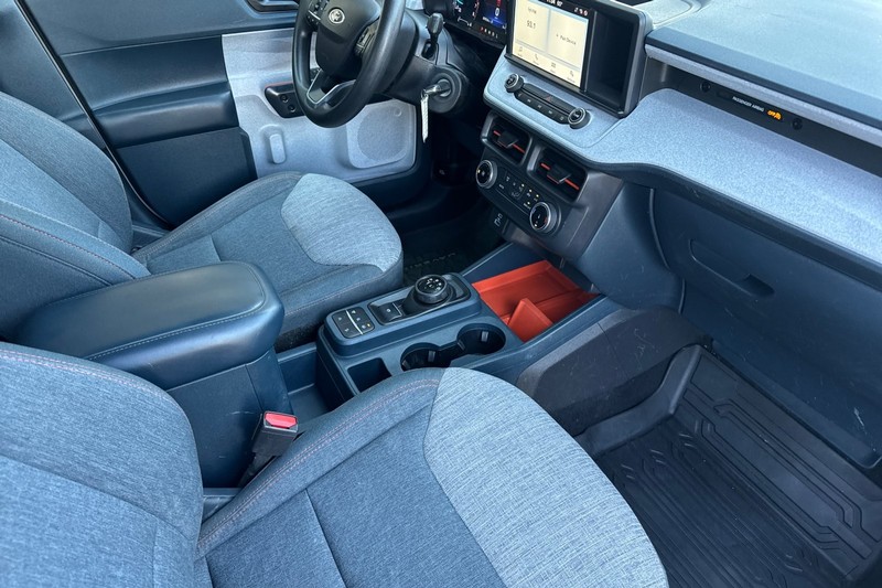Ford Maverick Vehicle Full-screen Gallery Image 18
