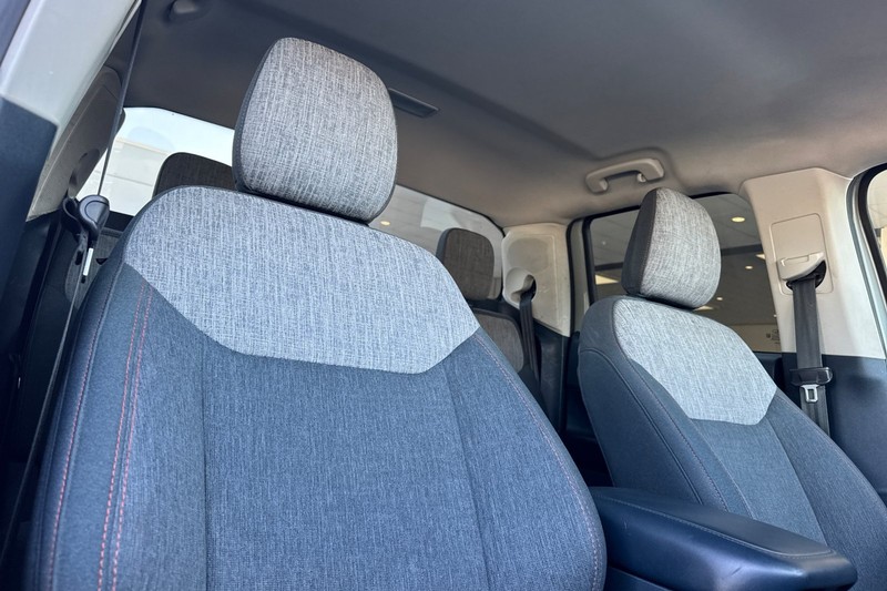 Ford Maverick Vehicle Full-screen Gallery Image 19