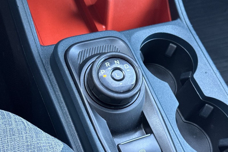 Ford Maverick Vehicle Full-screen Gallery Image 33