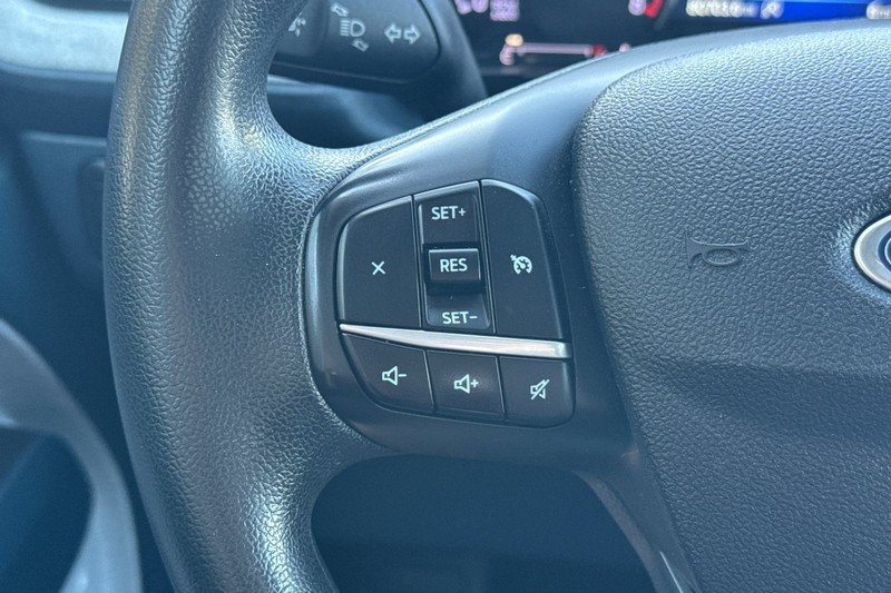 Ford Maverick Vehicle Full-screen Gallery Image 35