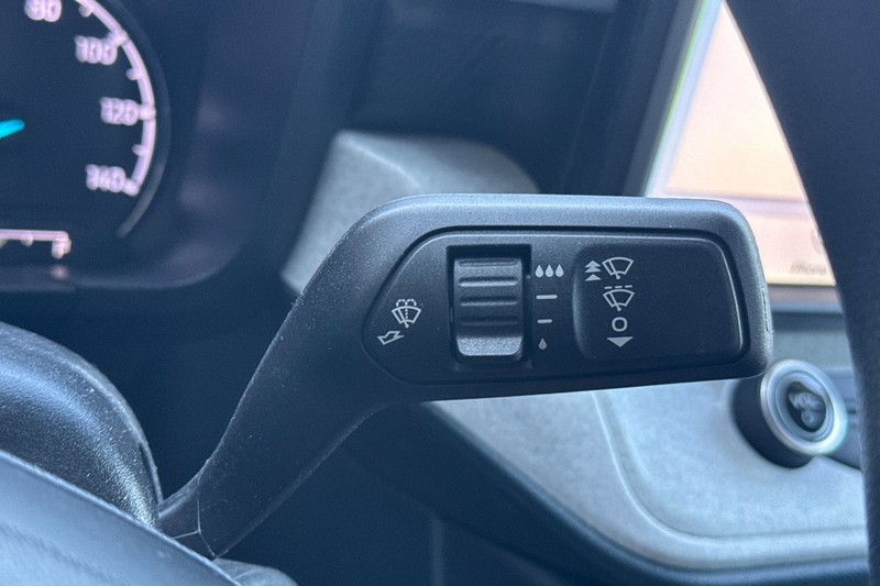 Ford Maverick Vehicle Full-screen Gallery Image 38