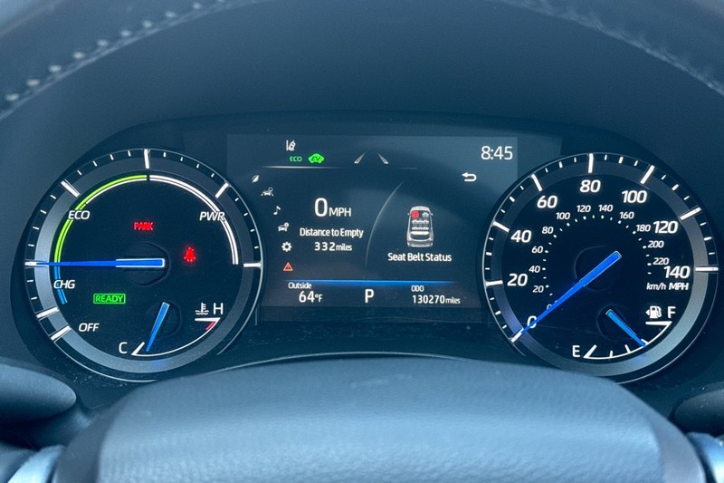 Toyota Highlander Hybrid Vehicle Full-screen Gallery Image 42