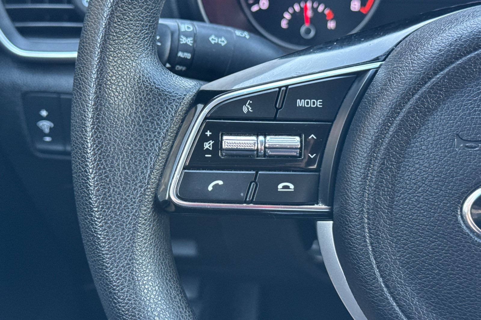 Kia Sportage Vehicle Full-screen Gallery Image 35