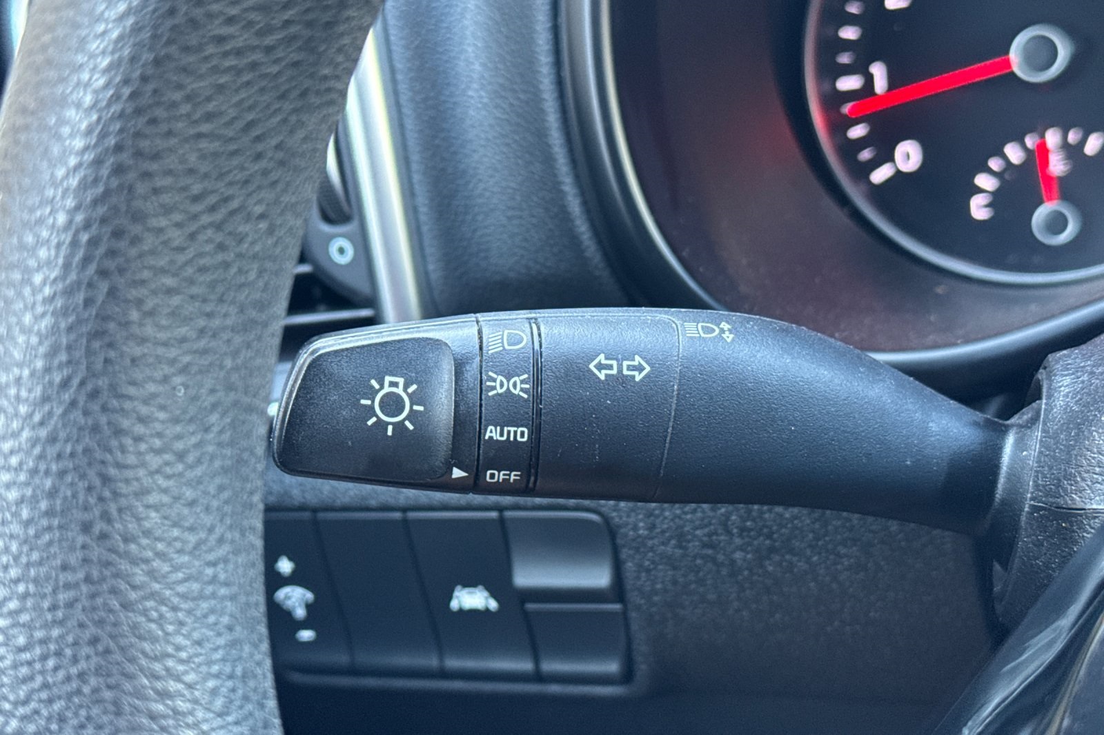 Kia Sportage Vehicle Full-screen Gallery Image 36