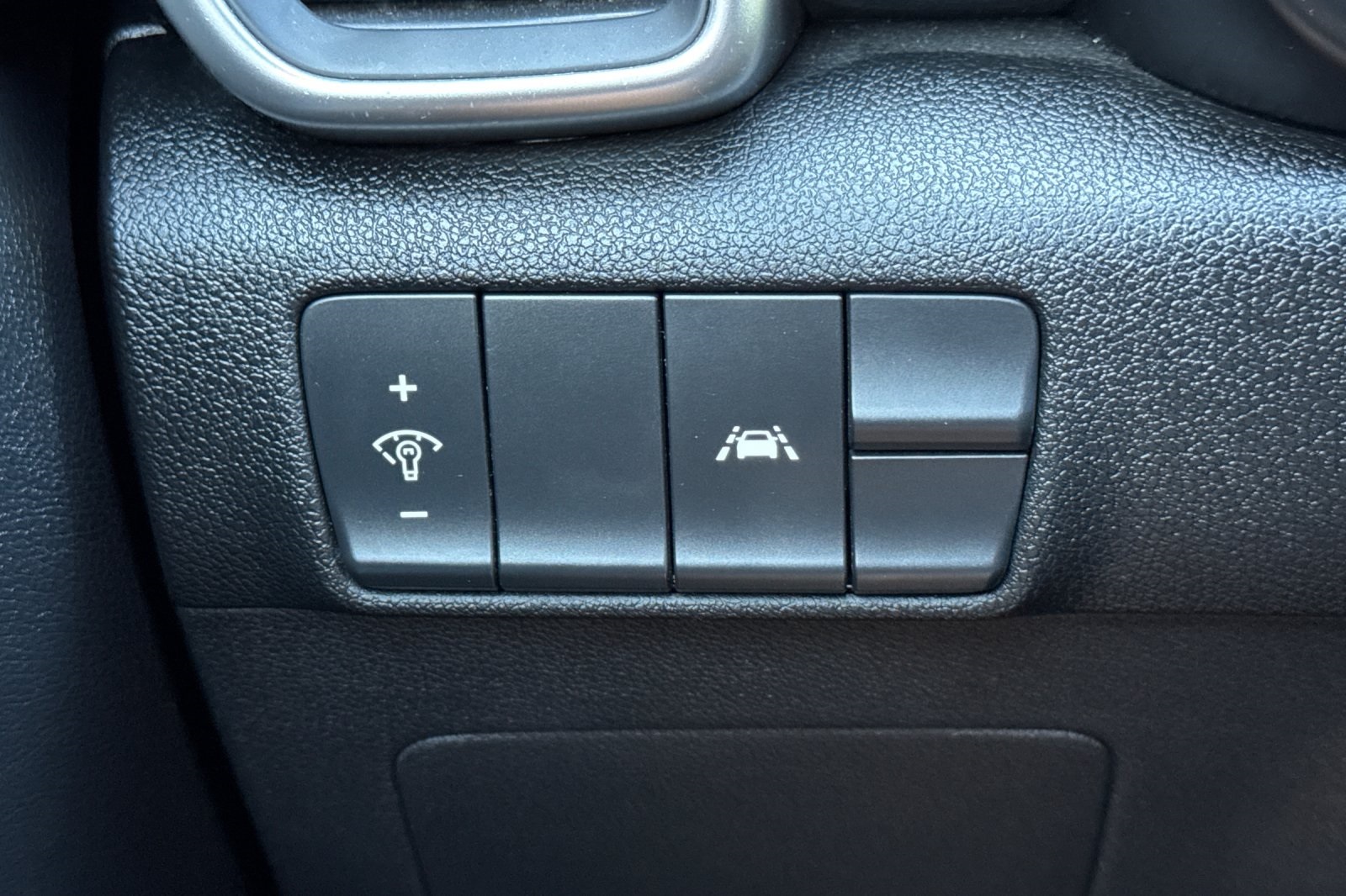Kia Sportage Vehicle Full-screen Gallery Image 41