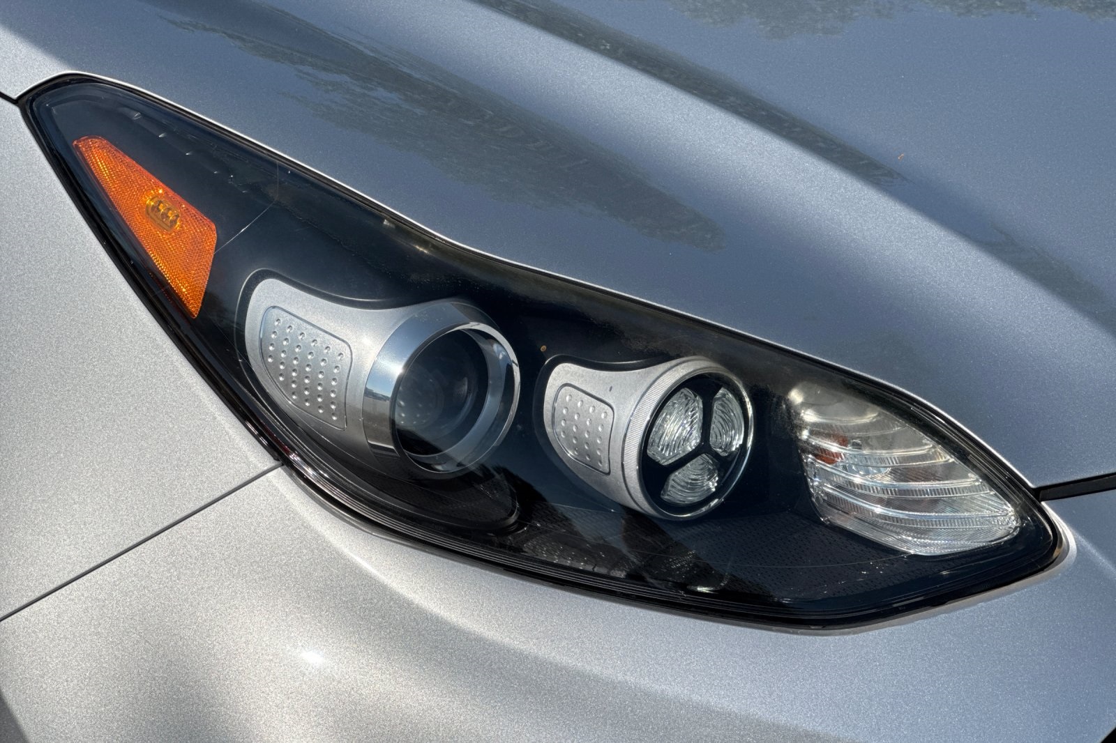Kia Sportage Vehicle Full-screen Gallery Image 45