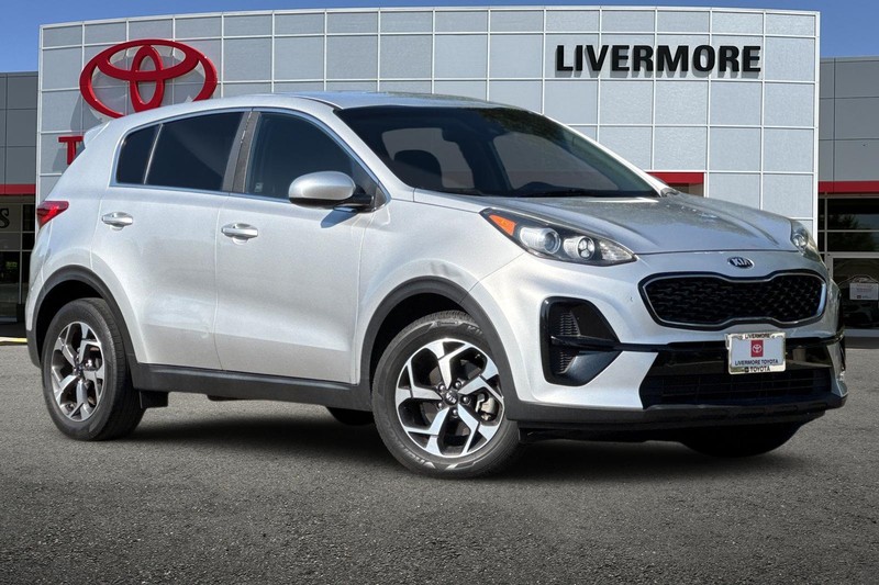 Kia Sportage Vehicle Full-screen Gallery Image 02