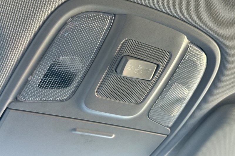 Kia Sportage Vehicle Full-screen Gallery Image 24