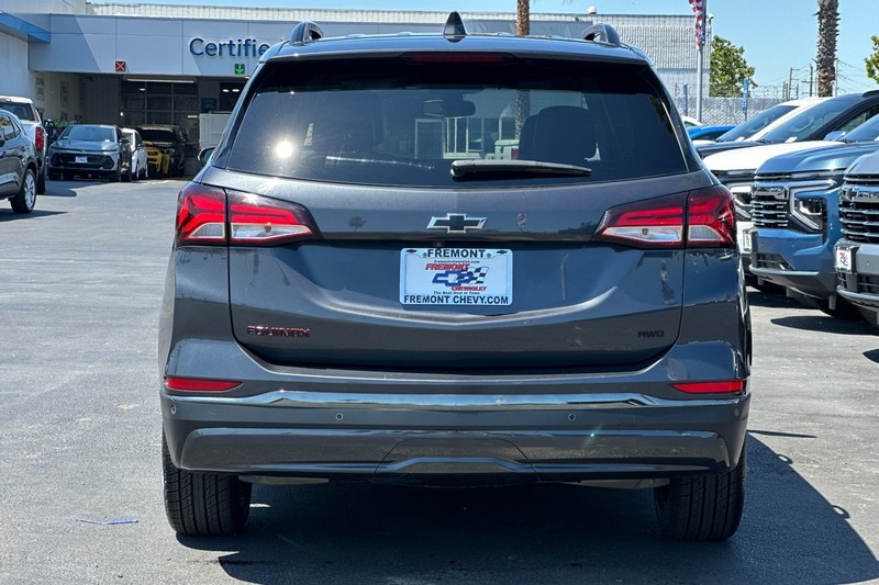 Chevrolet Equinox Vehicle Full-screen Gallery Image 05