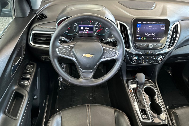 Chevrolet Equinox Vehicle Full-screen Gallery Image 16