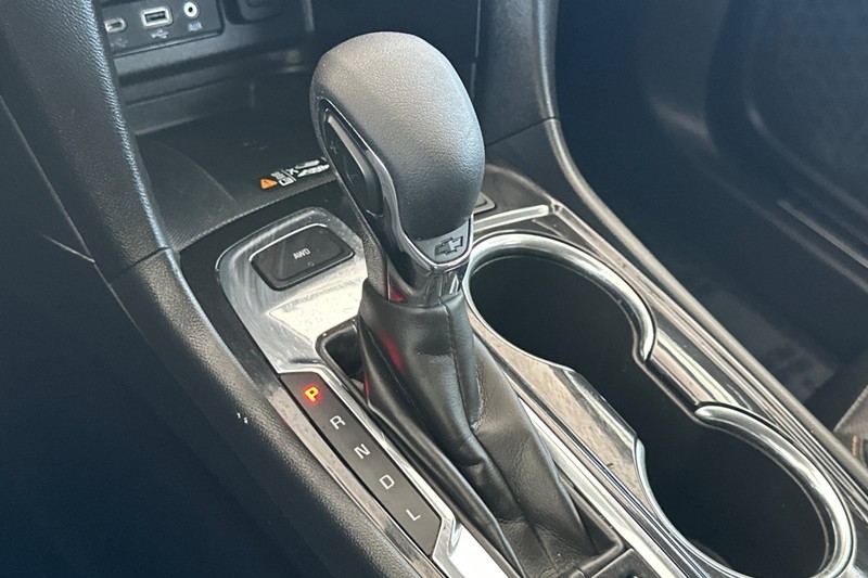 Chevrolet Equinox Vehicle Full-screen Gallery Image 33