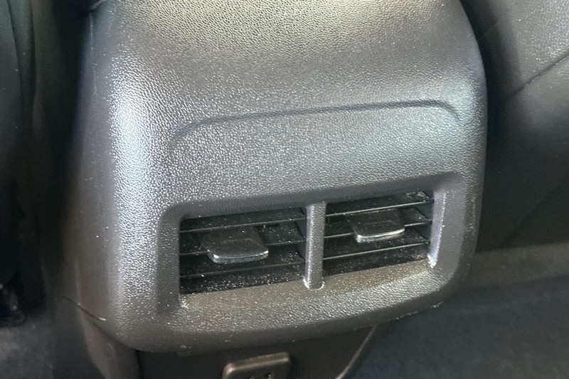Chevrolet Equinox Vehicle Full-screen Gallery Image 43