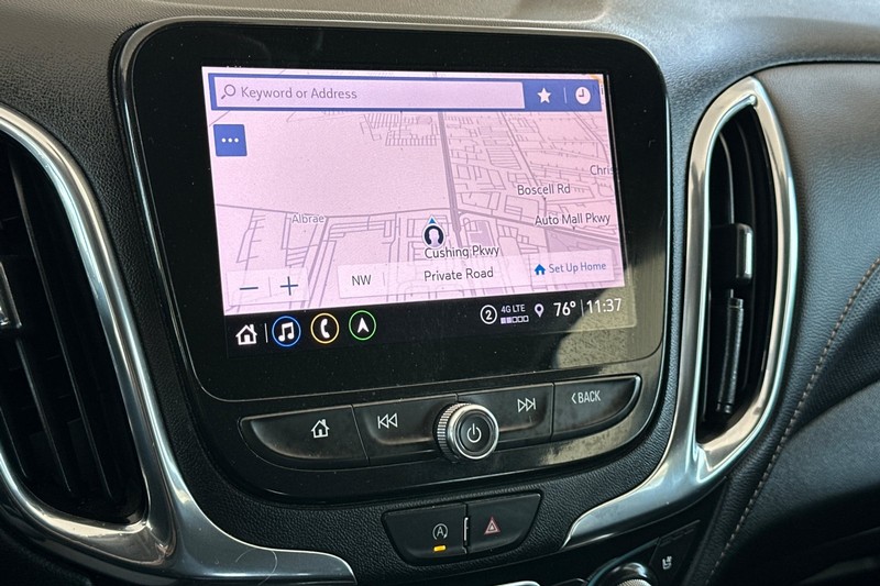 Chevrolet Equinox Vehicle Full-screen Gallery Image 45