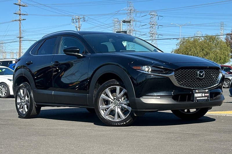 Mazda CX-30 Vehicle Full-screen Gallery Image 02