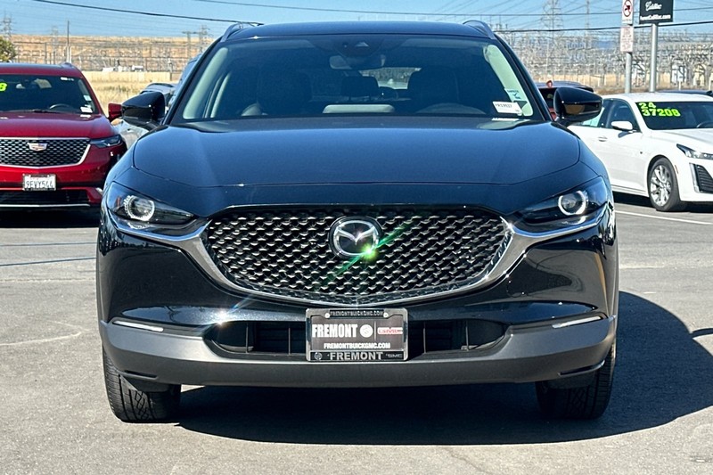 Mazda CX-30 Vehicle Full-screen Gallery Image 09