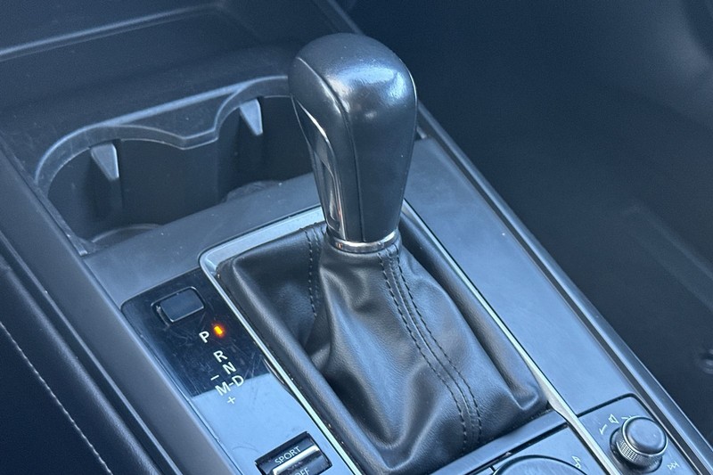 Mazda CX-30 Vehicle Full-screen Gallery Image 34