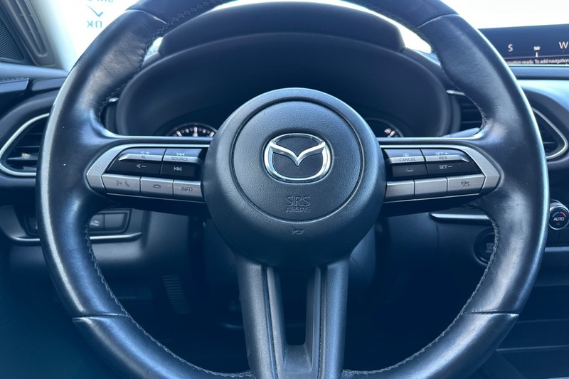 Mazda CX-30 Vehicle Full-screen Gallery Image 36