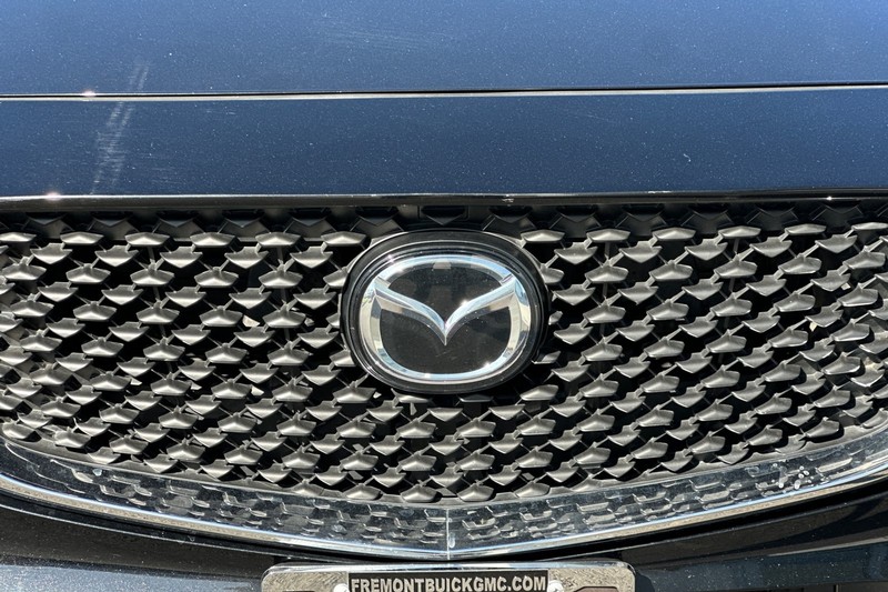 Mazda CX-30 Vehicle Full-screen Gallery Image 46