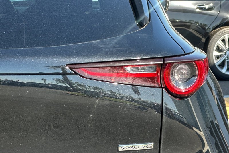 Mazda CX-30 Vehicle Full-screen Gallery Image 49