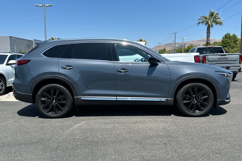 Mazda CX-9 Vehicle Full-screen Gallery Image 03