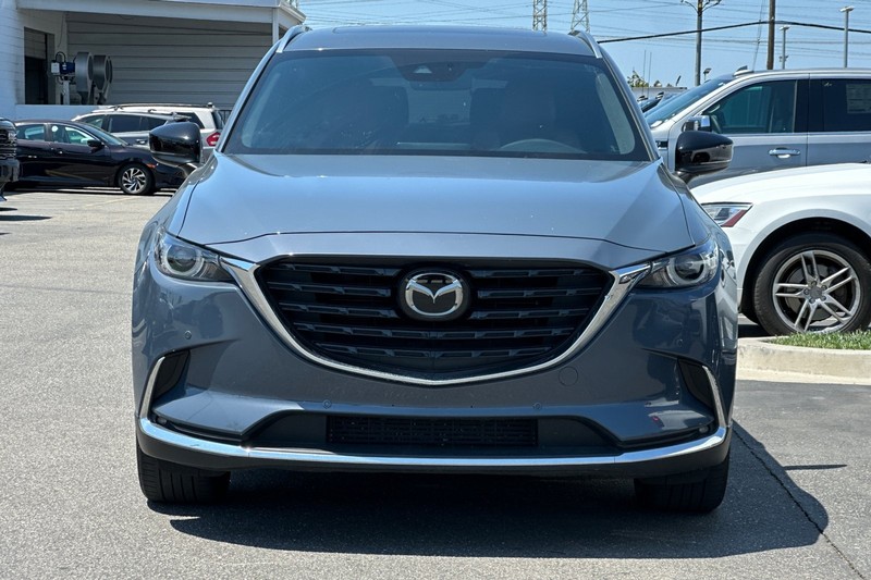Mazda CX-9 Vehicle Full-screen Gallery Image 09