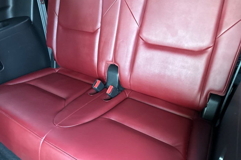 Mazda CX-9 Vehicle Full-screen Gallery Image 18