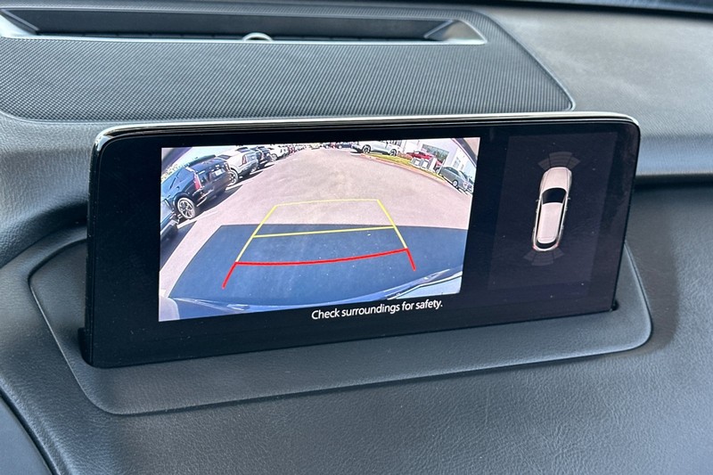 Mazda CX-9 Vehicle Full-screen Gallery Image 28