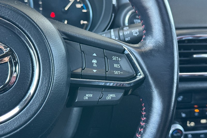 Mazda CX-9 Vehicle Full-screen Gallery Image 40