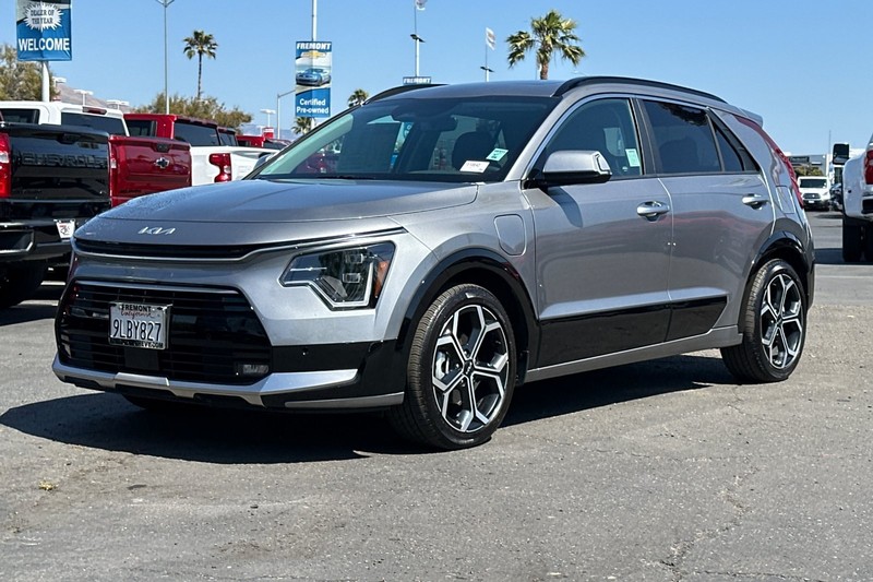 Kia Niro Plug-In Hybrid Vehicle Full-screen Gallery Image 08