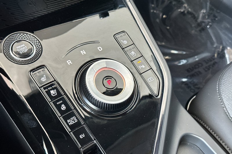 Kia Niro Plug-In Hybrid Vehicle Full-screen Gallery Image 33