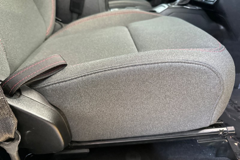 Jeep Wrangler Vehicle Full-screen Gallery Image 23