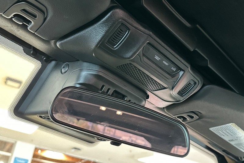 Jeep Wrangler Vehicle Full-screen Gallery Image 24