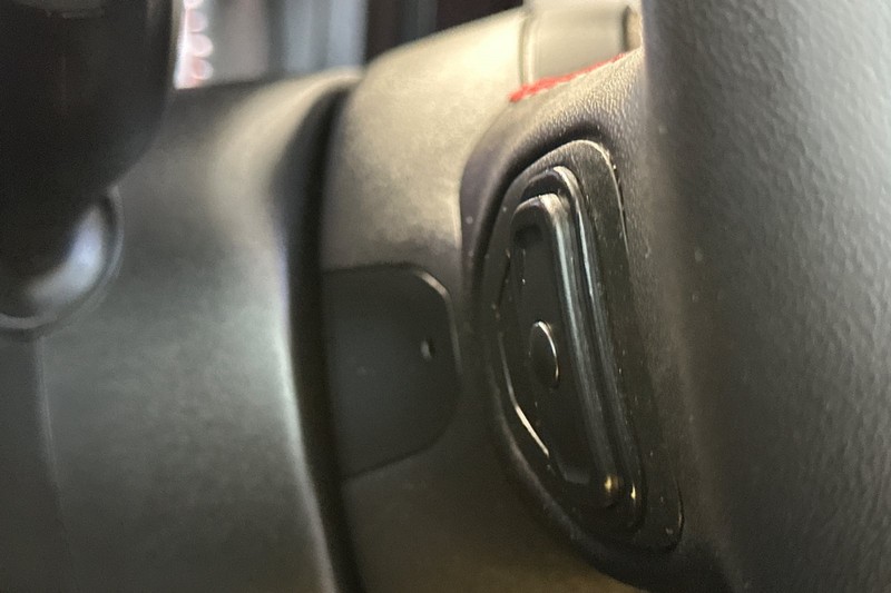 Jeep Wrangler Vehicle Full-screen Gallery Image 38
