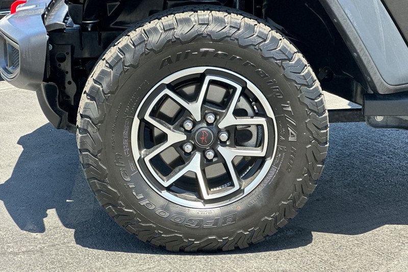 Jeep Wrangler Vehicle Full-screen Gallery Image 46