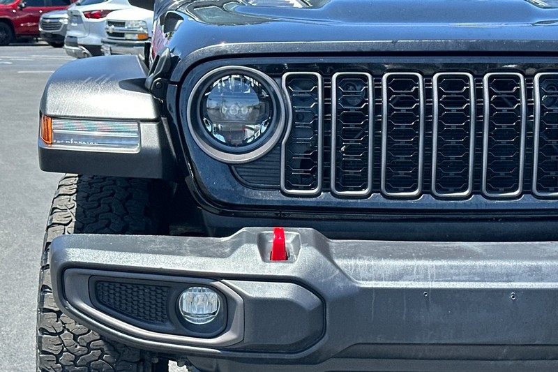 Jeep Wrangler Vehicle Full-screen Gallery Image 47
