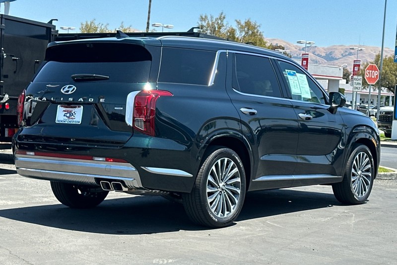 Hyundai Palisade Vehicle Full-screen Gallery Image 04