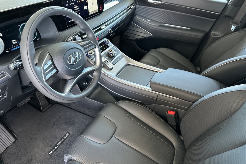 Hyundai Palisade Vehicle Full-screen Gallery Image 10
