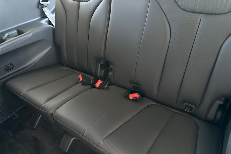 Hyundai Palisade Vehicle Full-screen Gallery Image 18