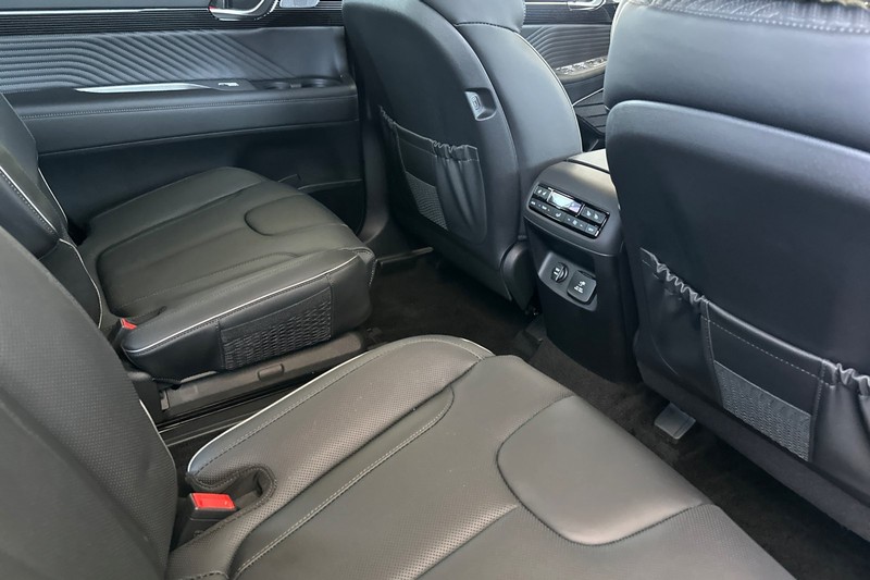 Hyundai Palisade Vehicle Full-screen Gallery Image 19