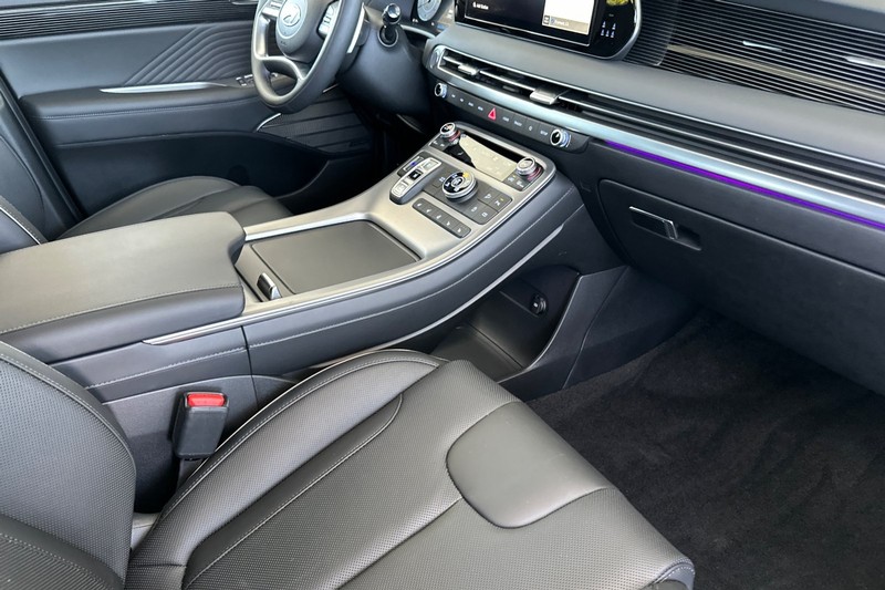 Hyundai Palisade Vehicle Full-screen Gallery Image 20