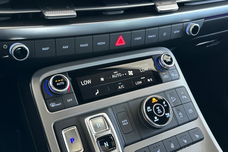 Hyundai Palisade Vehicle Full-screen Gallery Image 32