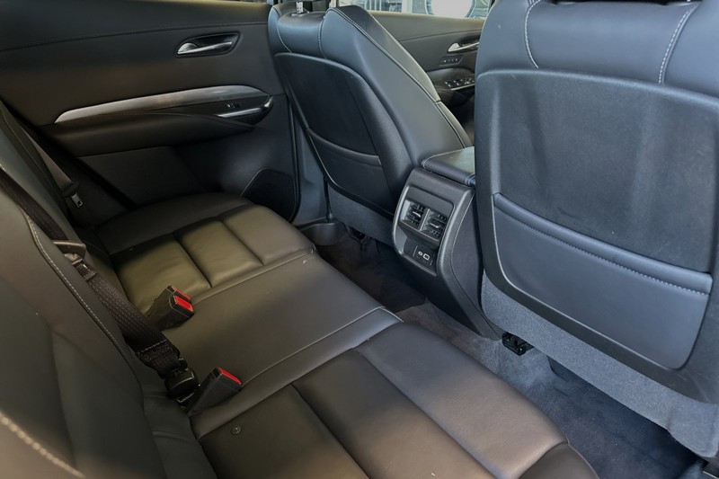 Cadillac XT4 Vehicle Full-screen Gallery Image 17