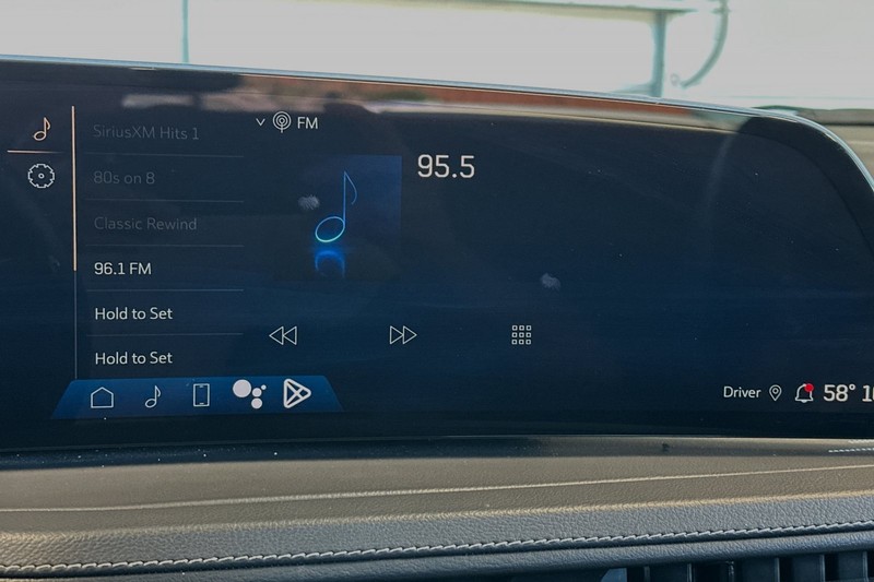 Cadillac XT4 Vehicle Full-screen Gallery Image 25