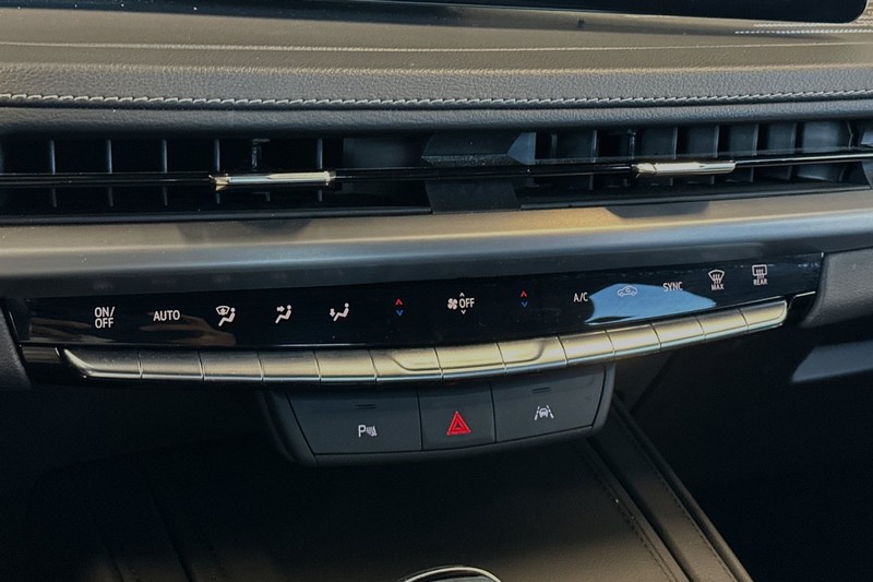 Cadillac XT4 Vehicle Full-screen Gallery Image 29